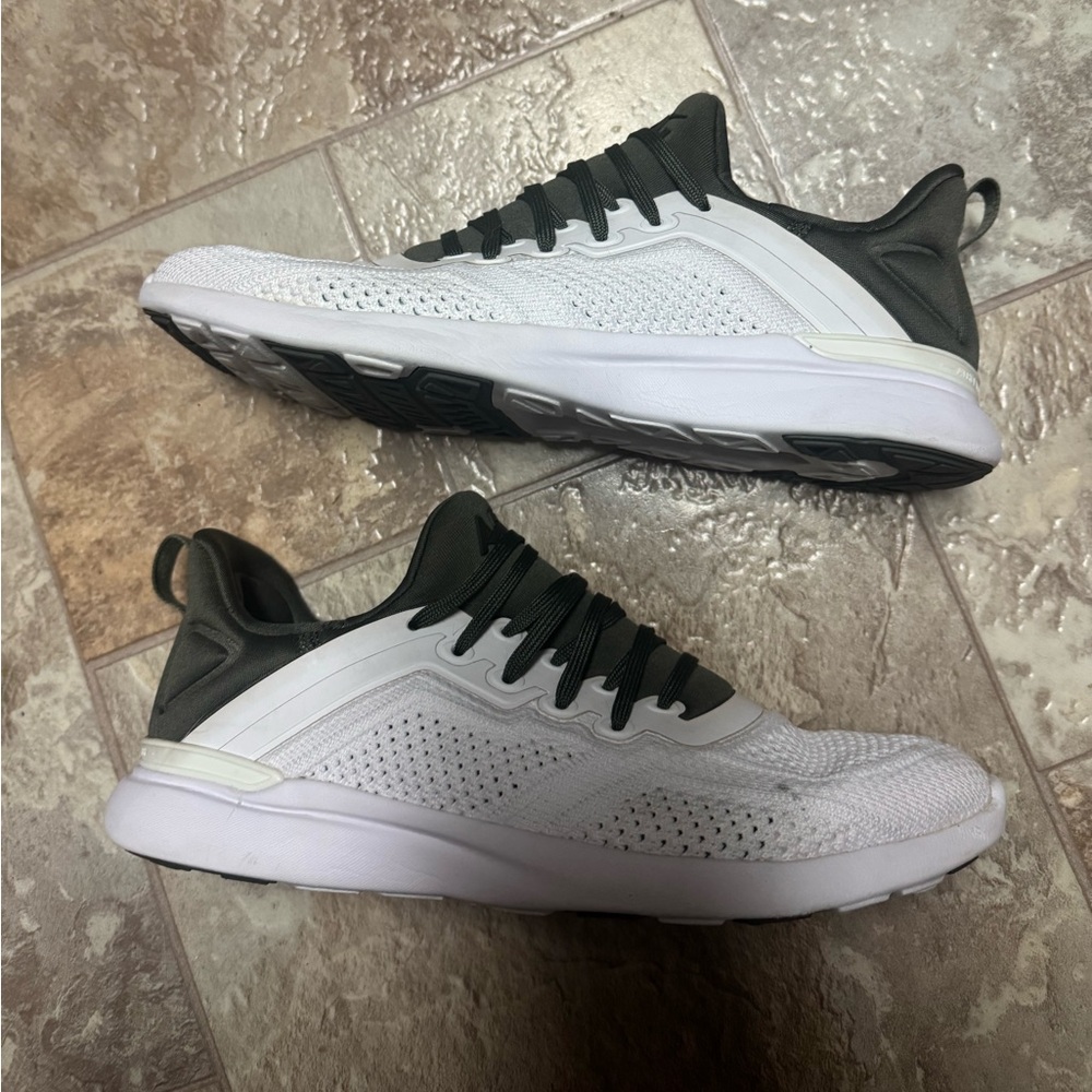 APL Women’s Techloom Tracer